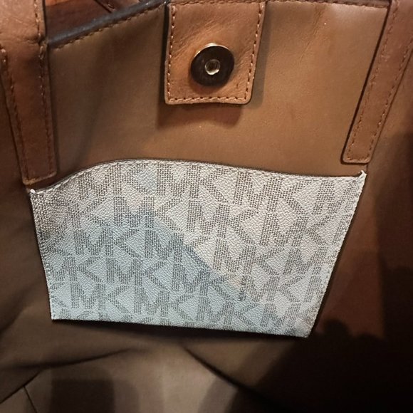 Michael Kors Medium Tall Tote Bag - Picture 7 of 7